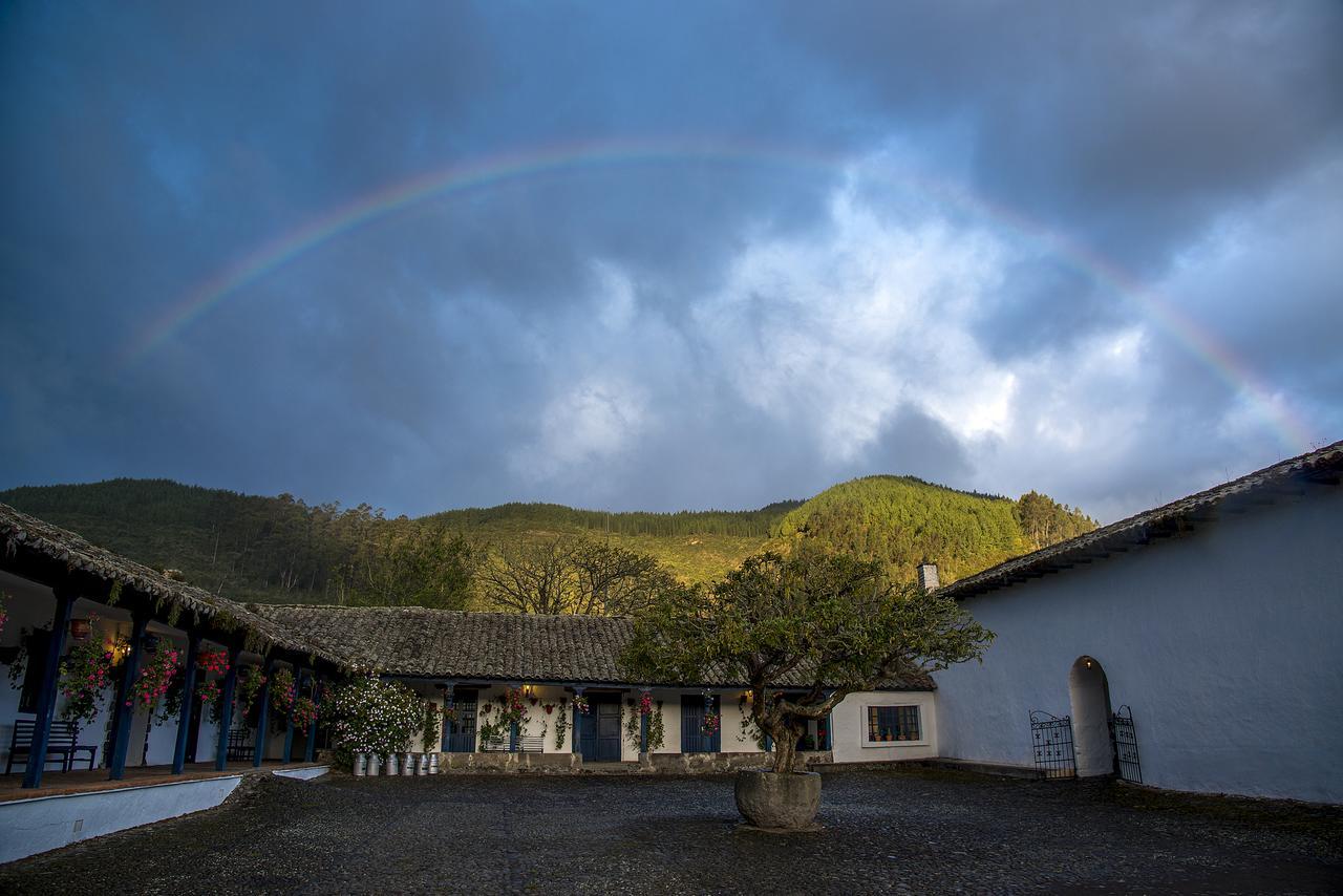 Hacienda Zuleta Hotel Buitenkant foto